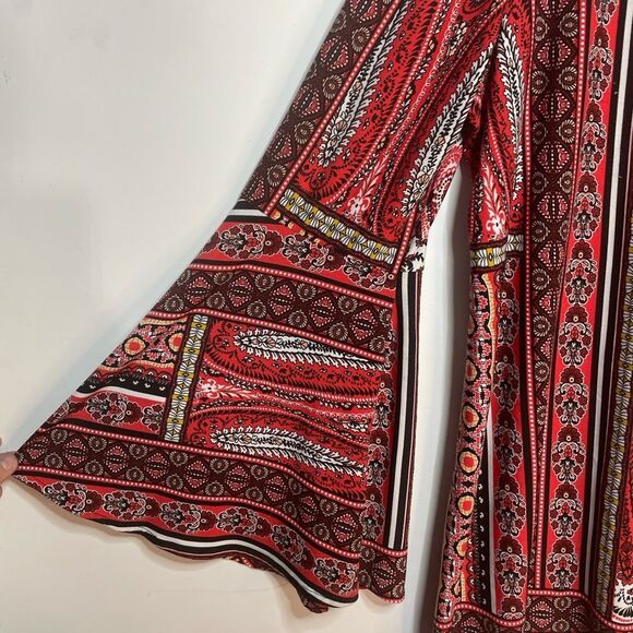 Chico's Red Paisley Bell Sleeve Blouse Size 2/ Large - Picture 5 of 6